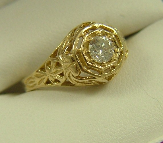 Appraisal: DIAMOND SOLITAIRE RING antique K pierced yellow gold setting estimated