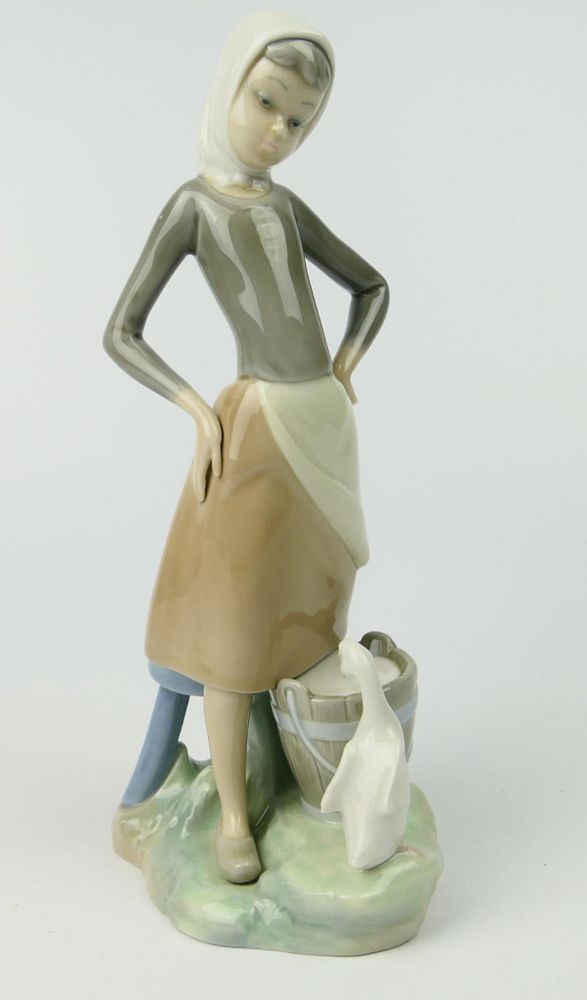 Appraisal: LLADRO GIRL WITH GOOSE AND MILK PAIL TALL GLOSSY Condition