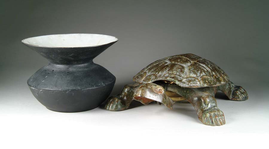 Appraisal: FIGURAL TURTLE SPITTOON CAST IRON SPITTOON The turtle manufactured by