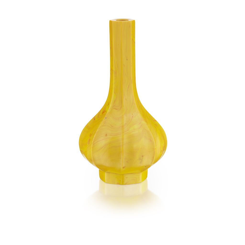 Appraisal: MOTTLED YELLOW GLASS FACETTED BOTTLE VASE QIANLONG FOUR-CHARACTER MARK of