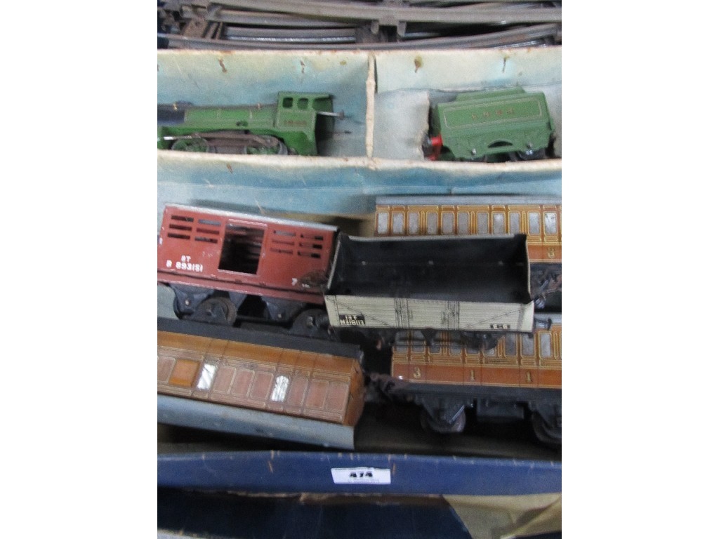 Appraisal: Hornby tinplate train set in original box