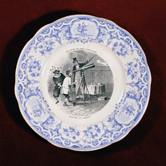 Appraisal: PLATE Rue de la Com te Comet Street Bone china