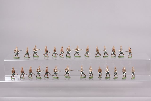 Appraisal: Lot of British Highlanders from authencast and other sources painted