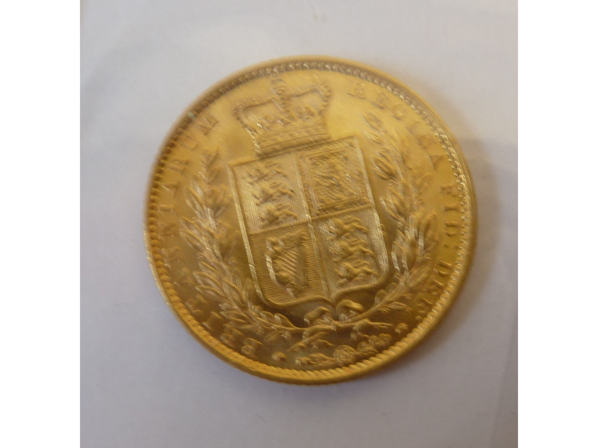 Appraisal: A QUEEN VICTORIA GOLD SOVEREIGN extra fine