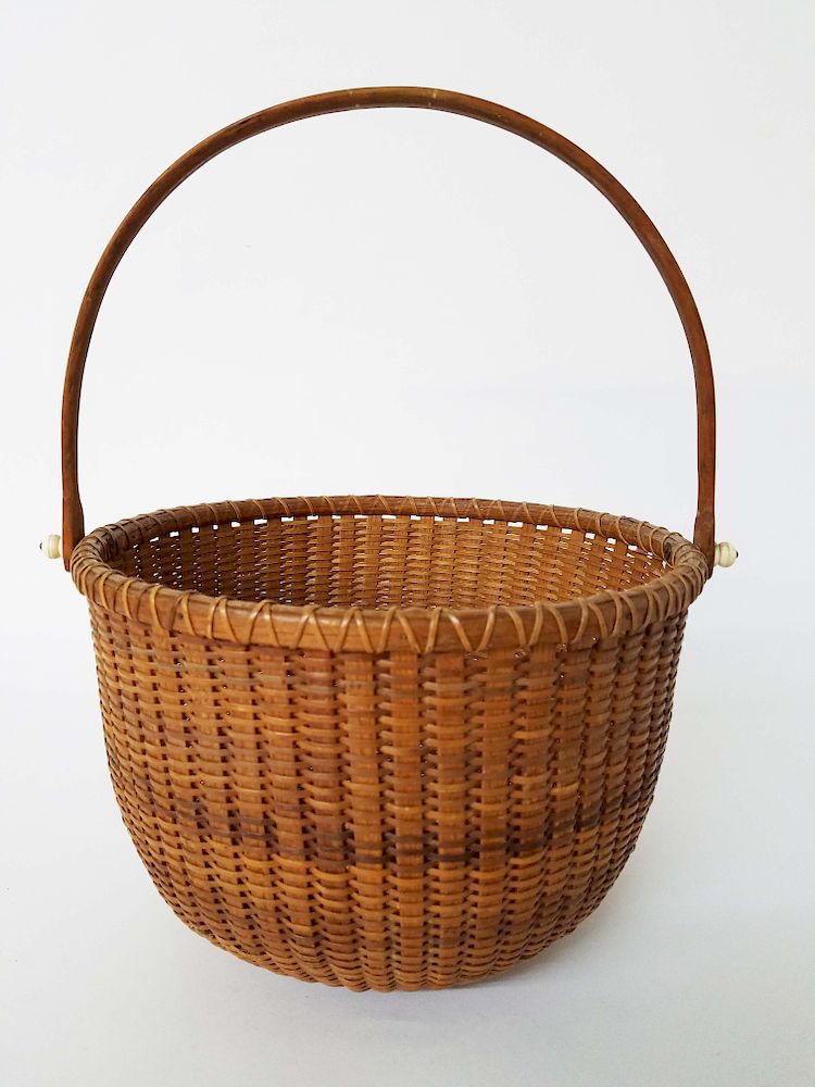 Appraisal: Vintage Round Open Swing Handle Nantucket Basket Vintage Round Open