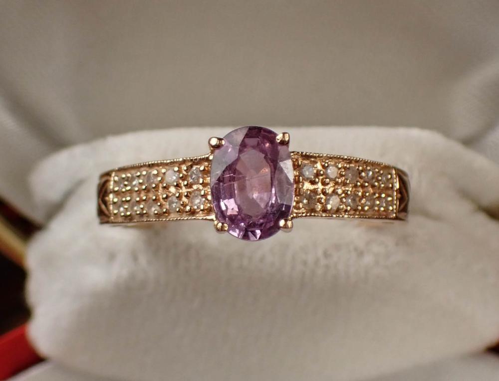 Appraisal: PINK SAPPHIRE DIAMOND AND FOURTEEN KARAT GOLD RING The k