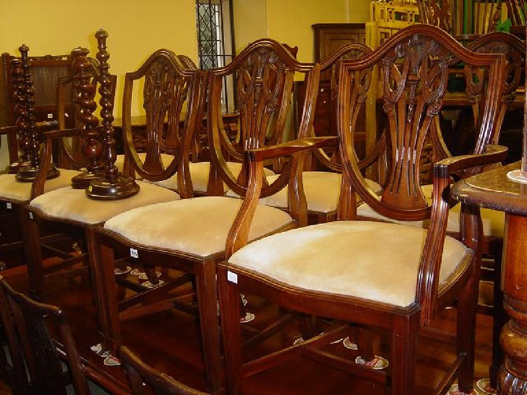 Appraisal: A set of reproduction Georgian style shield back dining chairs