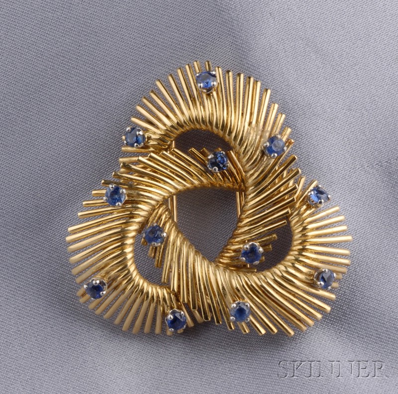 Appraisal: kt Gold and Sapphire Clip Brooch France set with twelve