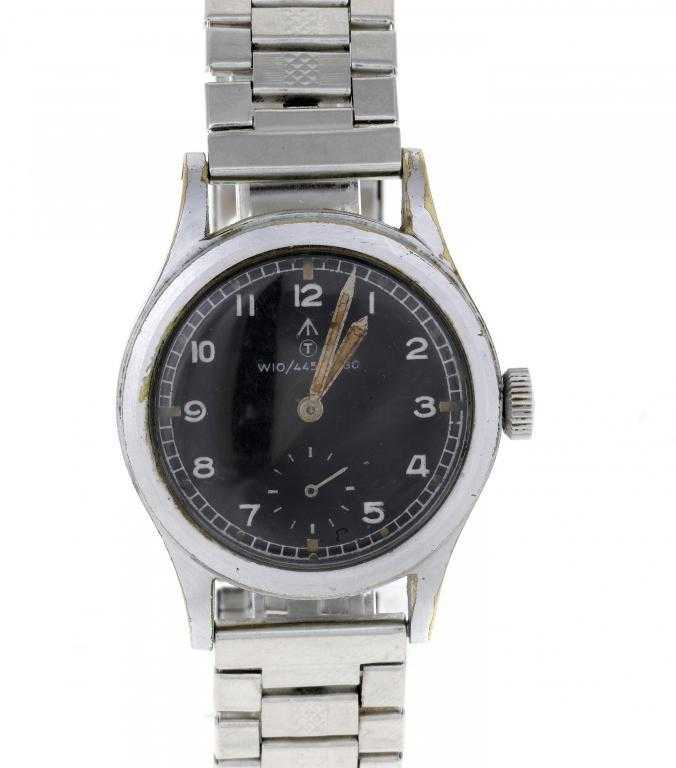 Appraisal: A RECORD NICKEL PLATED MILITARY ISSUE WRISTWATCH calibre K the