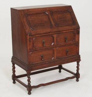 Appraisal: ENGLISH JACOBEAN STYLE OAK BUREAU ENGLISH JACOBEAN STYLE OAK BUREAU