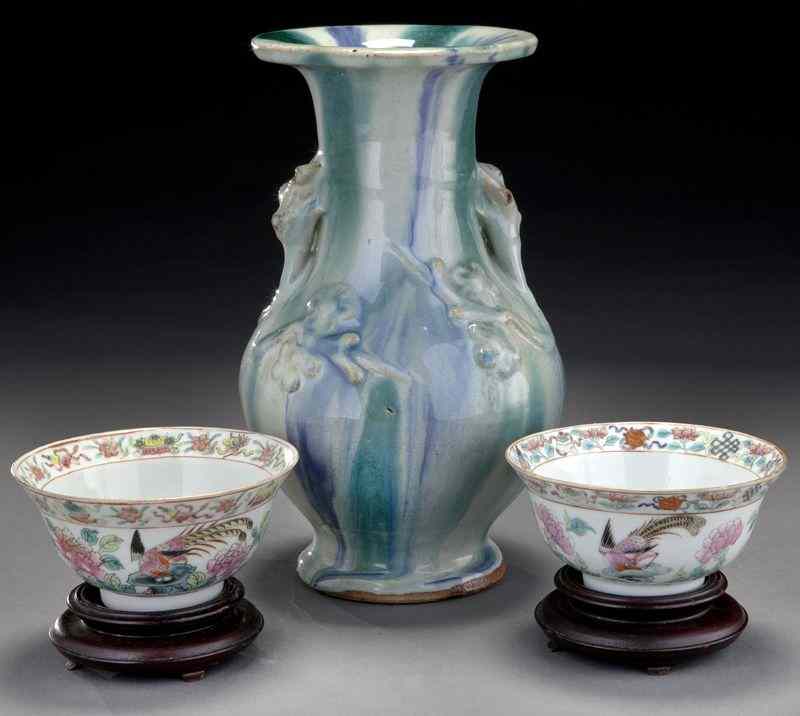 Appraisal: Pcs Chinese porcelain ware including pr famille rose porcelain bowls