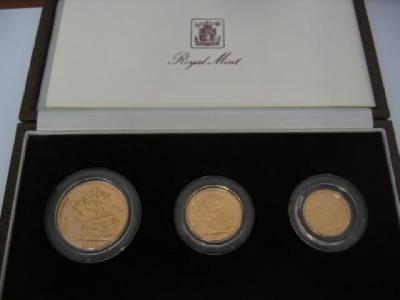 Appraisal: THE UNITED KINGDOM GOLD PROOF COLLECTION comprising sovereign and half