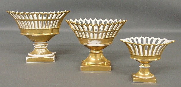 Appraisal: - Graduated set of three reticulated Paris porcelain vases late