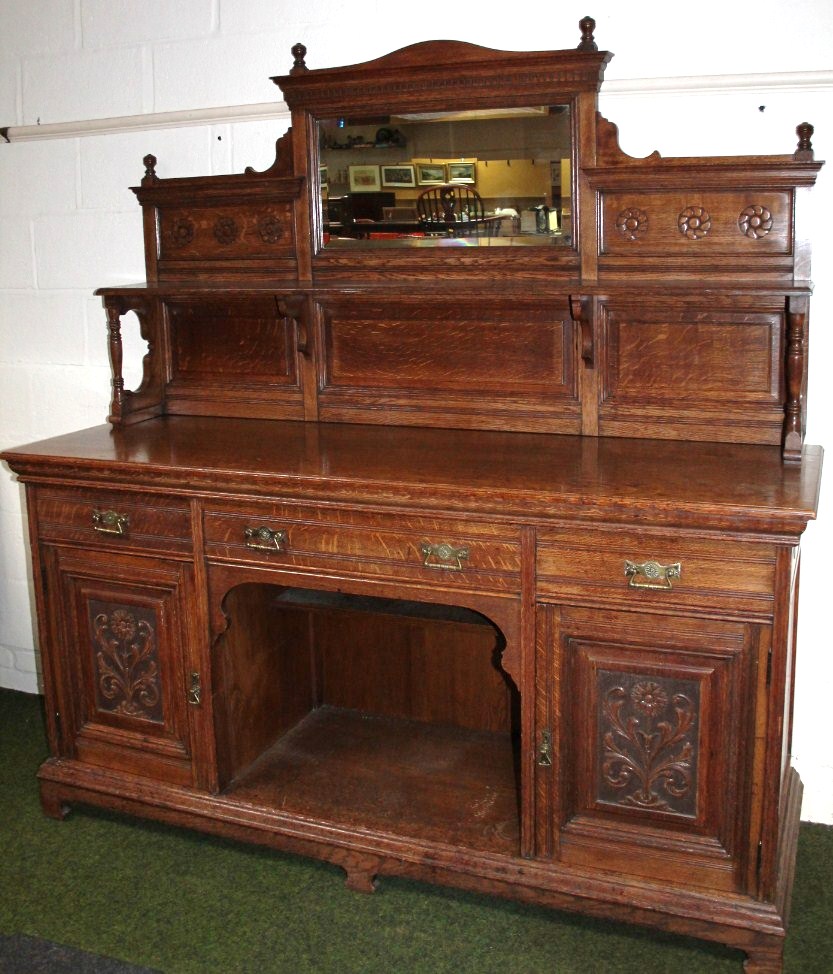 Appraisal: A late thC oak mirror back sideboard of large proportion