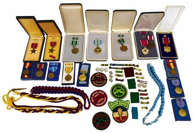 Appraisal: lot U S Military medals and related items including Bronze