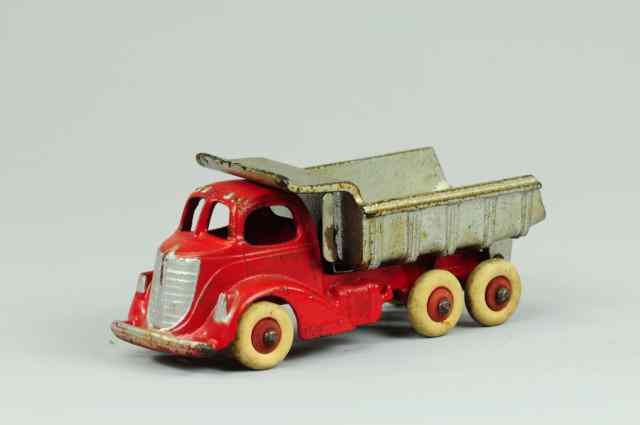 Appraisal: COE DUMP TRUCK Cast iron Arcade red green cab over