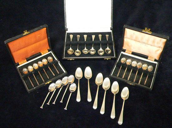 Appraisal: Additional LotSundry cased and other tea spoons