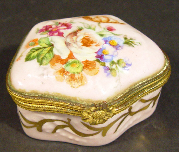 Appraisal: Limoges porcelain trinket box with ormolu mounts hand painted and