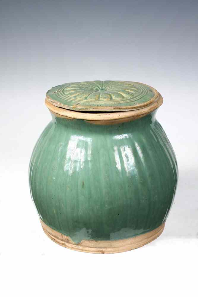 Appraisal: EARLY CHINESE POTTERY JAR - Early th c Chinese Ribbed