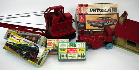 Appraisal: A QUANTITY OF VARIOUS MISCELLANEOUS TOYS to include a red