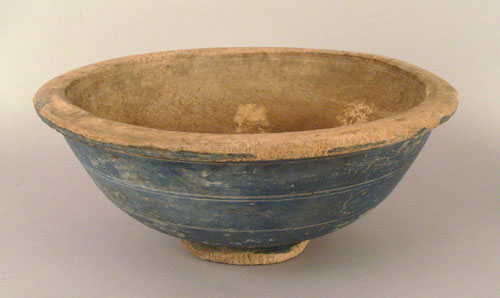 Appraisal: New England turned maple bowl th c with incised banding