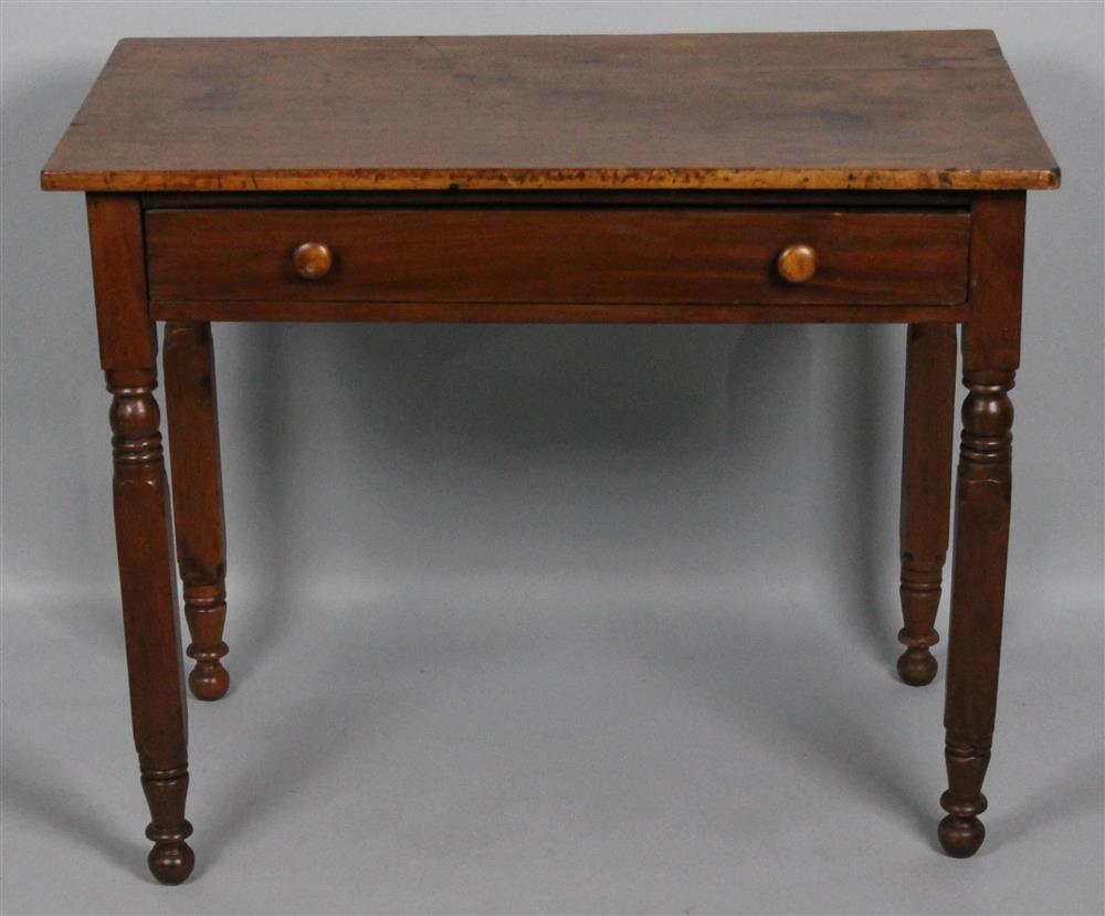 Appraisal: AMERICAN SHERATON MAHOGANY TABLE The rectangular top over a long