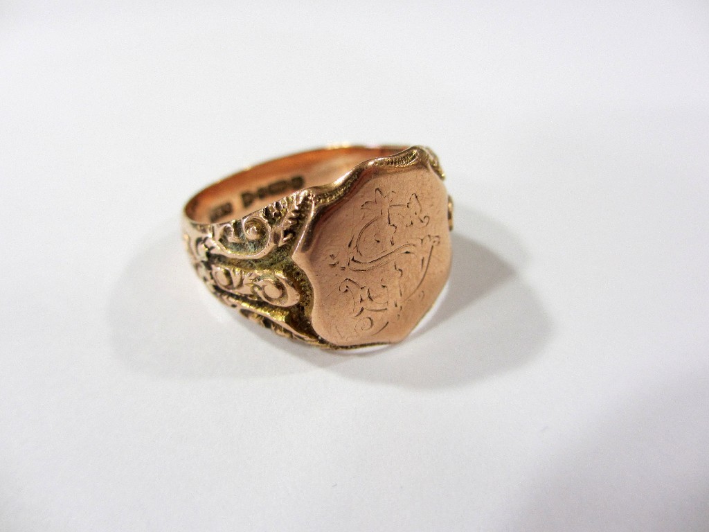 Appraisal: A gent's ct gold Masonic signet ring