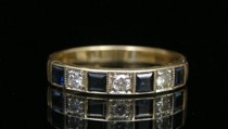 Appraisal: Ladies Diamond and Sapphire Ring A contemporary ladies diamond and