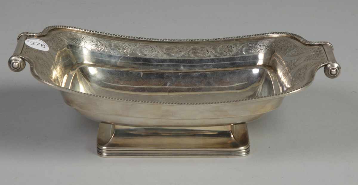 Appraisal: Coin Silver Handled Serving Dish Coin Silver Handled Serving Dish