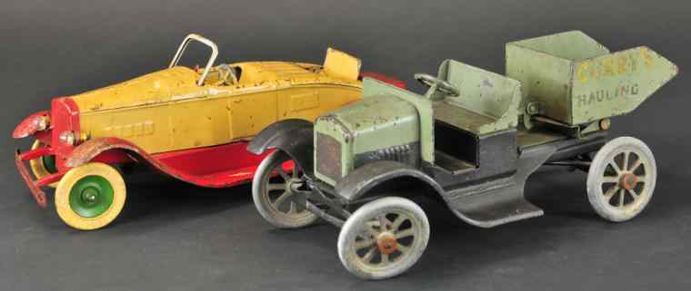 Appraisal: KINGSBURY ROADSTER AND BUDDY 'L' DUMP Pressed steel includes a