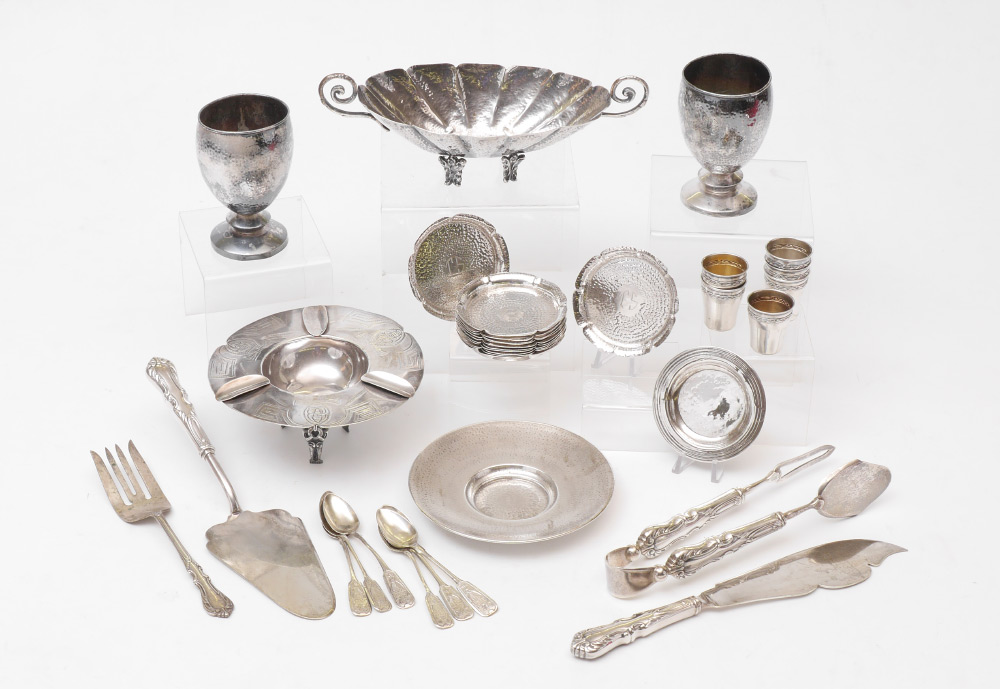 Appraisal: ESTATE COLLECTION OF WORLD SILVER ITEMS pieces total the largest