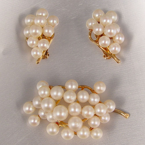 Appraisal: VINTAGE K CULTURED PEARL BROOCH EARRING SUITE CA 's K