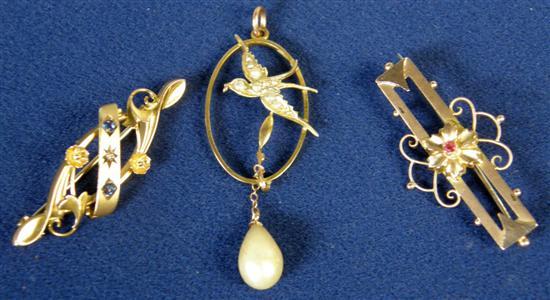 Appraisal: Edwardian seed pearl set gold swallow pendant and two victorian