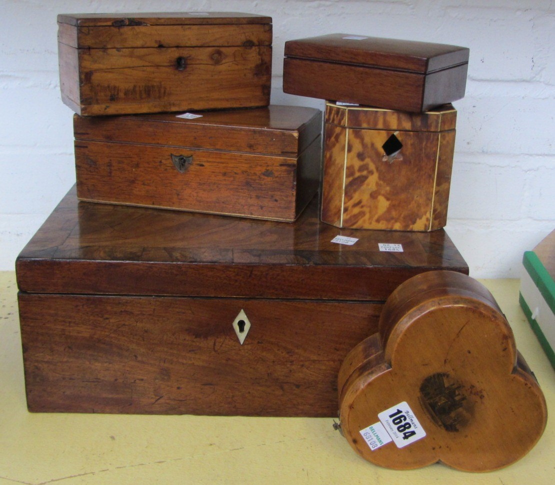 Appraisal: A Mauchline Ware box shaped as a three leaf clover