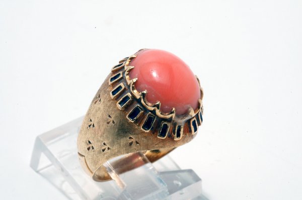 Appraisal: Ladies K yellow gold ring with enamel decoration and set