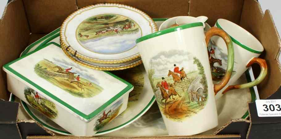 Appraisal: A collection of Copeland Spode Hunting Dinner Ware to include