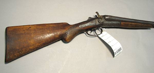 Appraisal: An English hammer shotgun by W Richards Serial no gauge