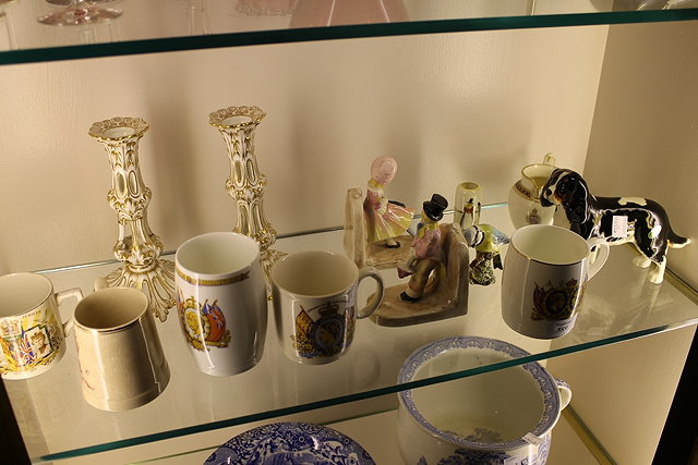 Appraisal: A COLLECTION OF FIVE ASSORTED COMMEMORATIVE BEAKERS including Queen Victoria