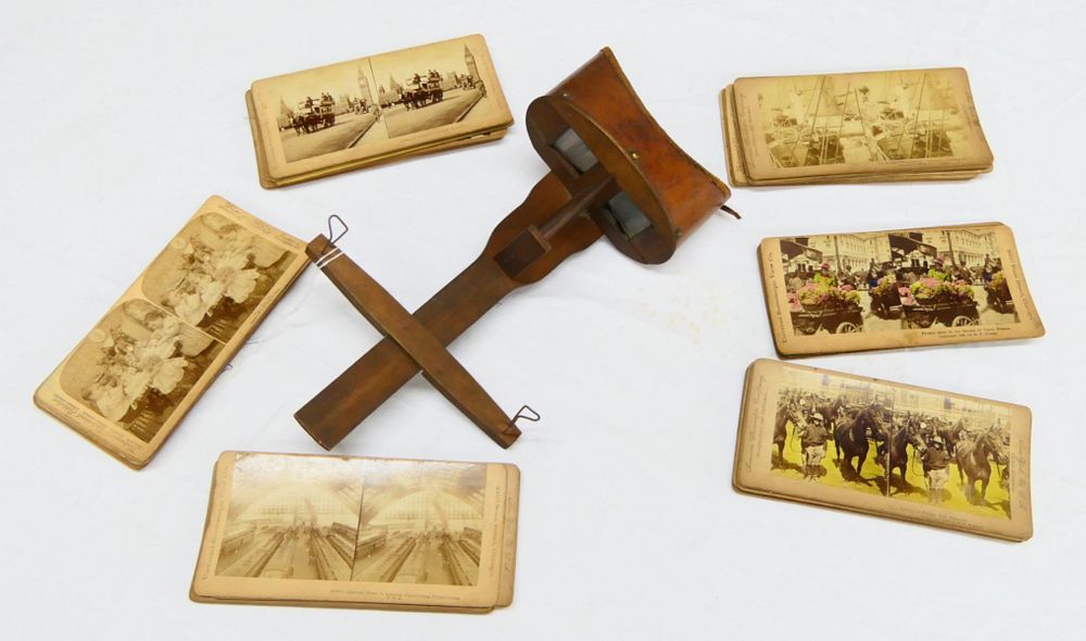 Appraisal: ANTIQUE WOODEN STEREOSCOPE SLIDE PICTURE VIEWER Antique wooden stereoscope slide