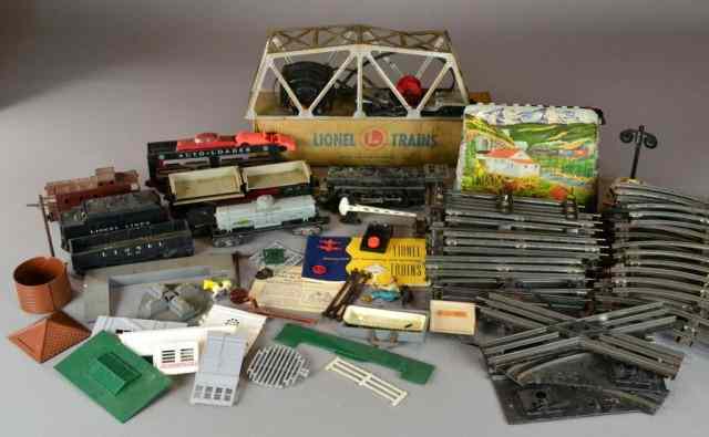 Appraisal: Lionel Trains and EquipmentTo include an Engine ''O'' Gauge along