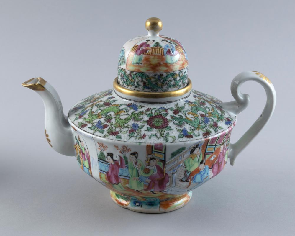 Appraisal: CHINESE EXPORT ROSE MANDARIN PORCELAIN TEAPOT TH CENTURY HEIGHT LENGTH