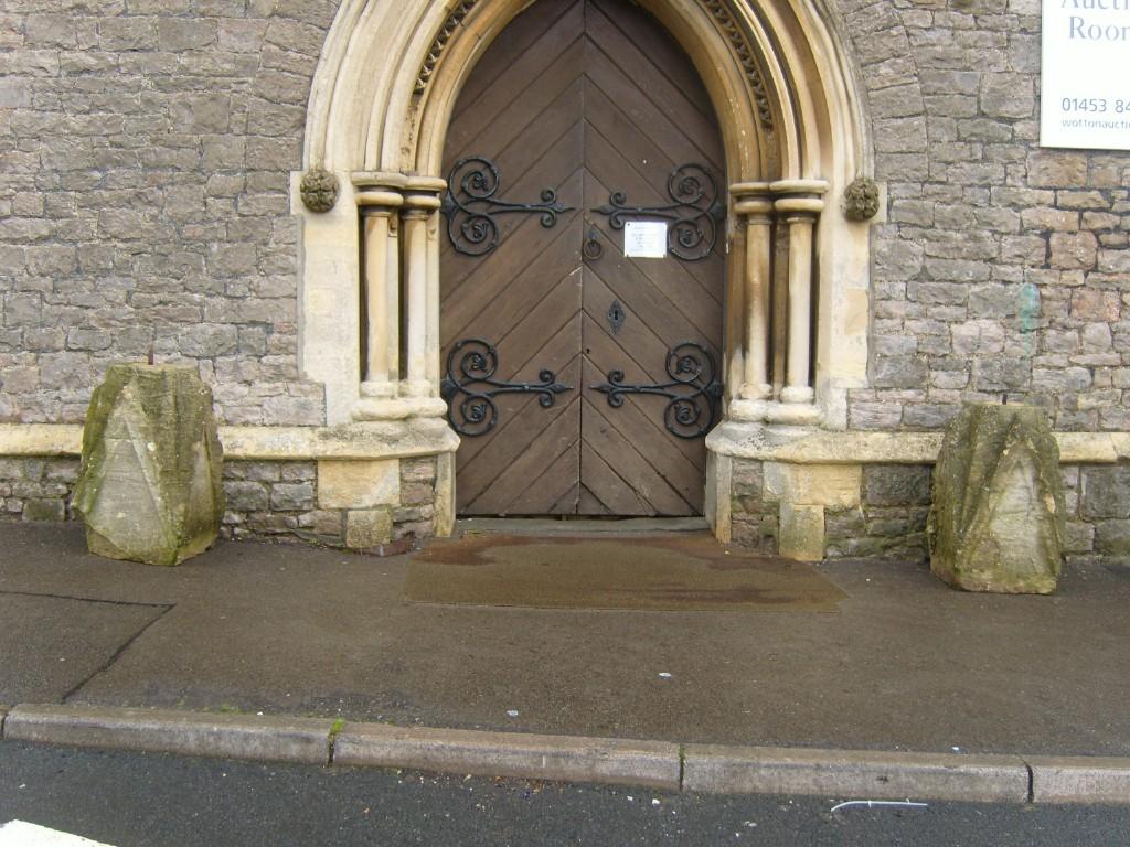 Appraisal: A pair of weathered limestone ecclesiastical architectural pinnacles with Gothic