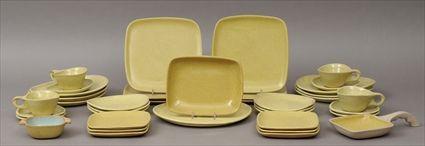 Appraisal: Assorted Glidden Pottery 'Yellowstone' Pattern Tableware Including plates serving dishes