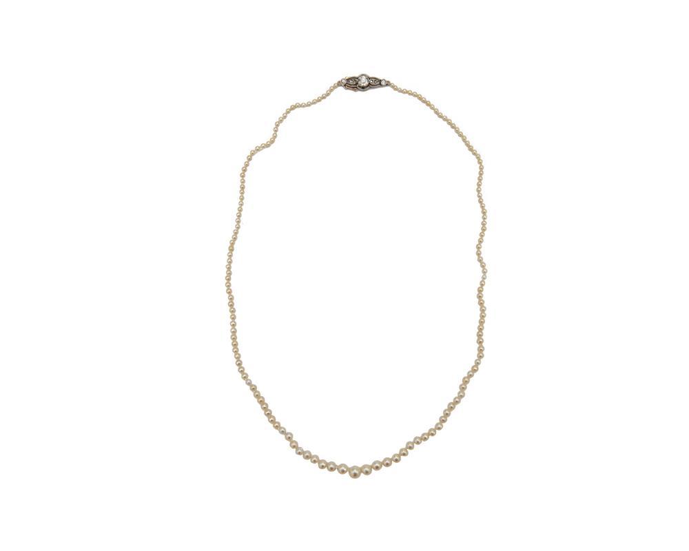 Appraisal: Pearl Necklace with Gold Platinum and Diamond Clasp the graduated