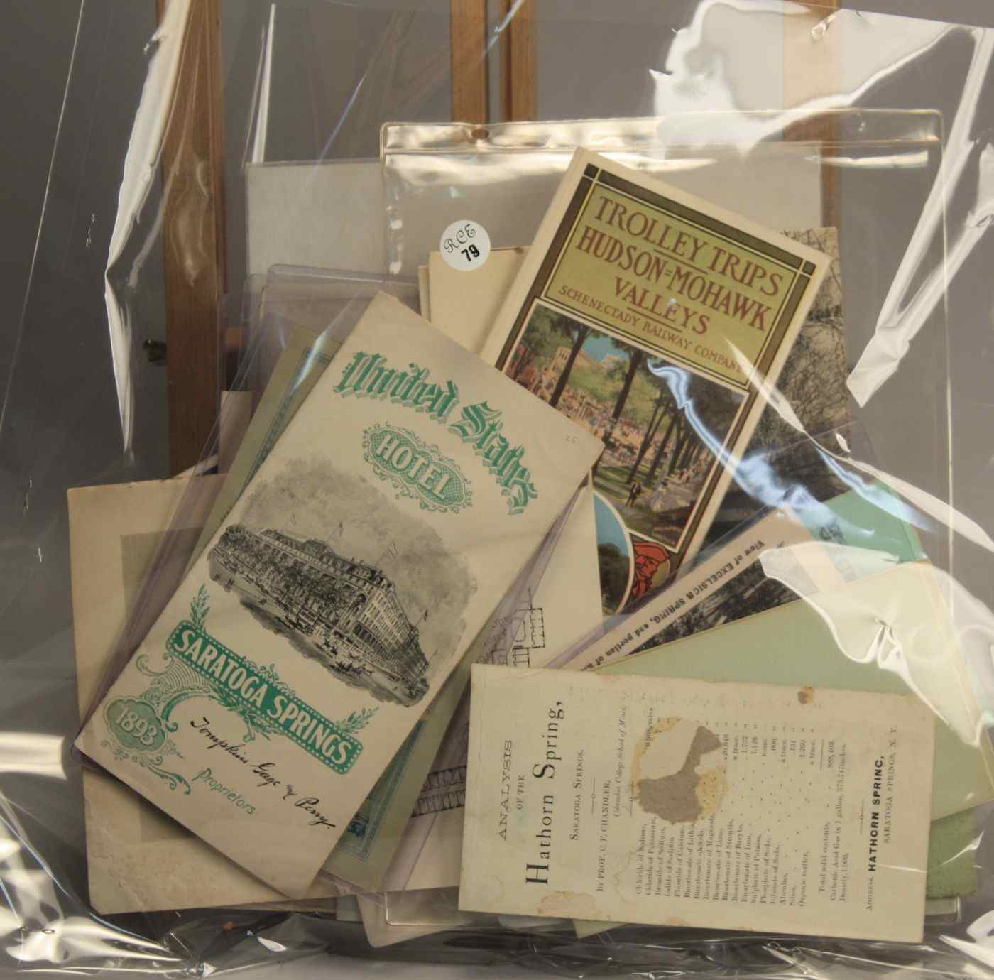 Appraisal: SARATOGA ATTRACTIONS Thirty-two assorted pamphlets and cards pertaining to Saratoga