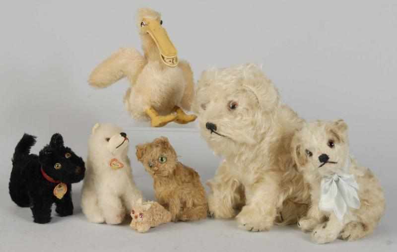 Appraisal: Lot of Vintage Steiff Mohair Animals Description Large and small