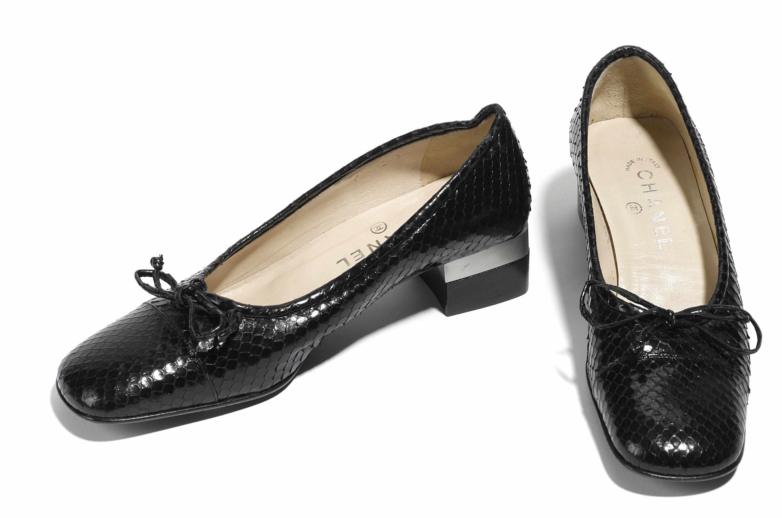 Appraisal: A pair of Chanel black heeled ballet shoes size