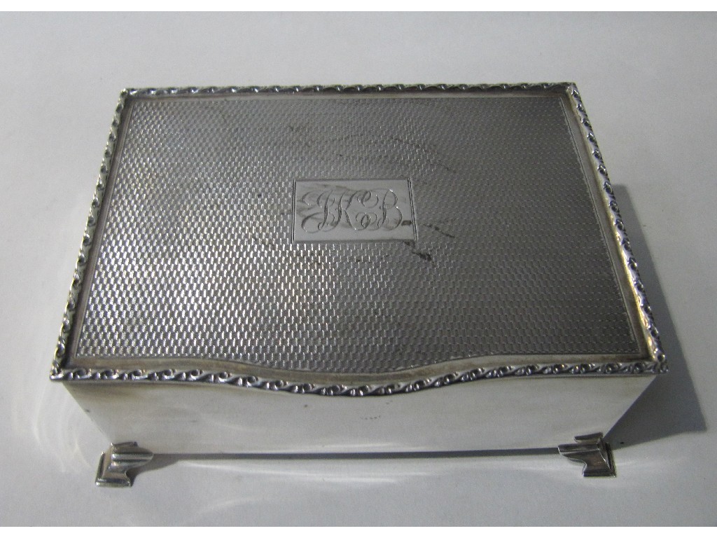 Appraisal: Silver cigarette box Birmingham