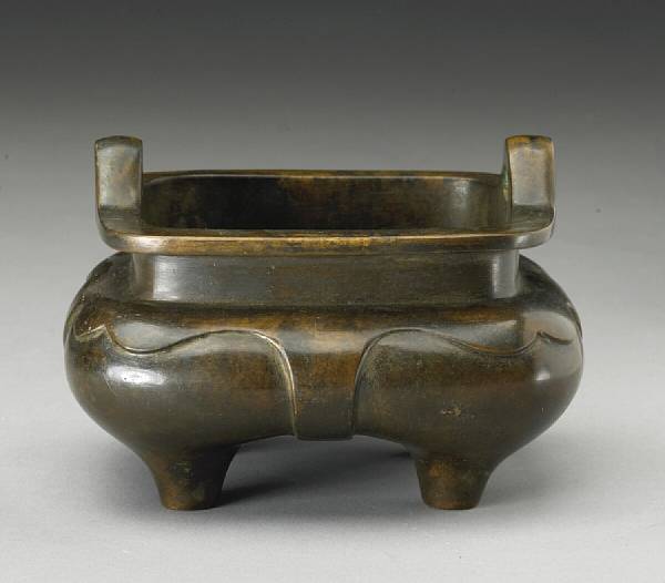 Appraisal: A cast bronze censer Xuande Mark th Century Of rectangular