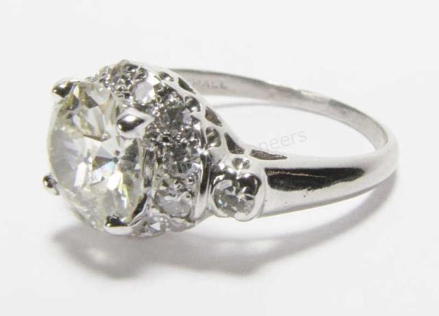 Appraisal: A lady's diamond engagement ring with ct Old European cut